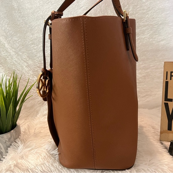 Michael Kors Jet Set Multi-Function Pocket Tote Handbag - LIKE NEW CONDITION!!! - Picture 7 of 15